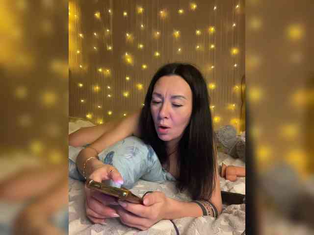 Karolina_Milf webcam