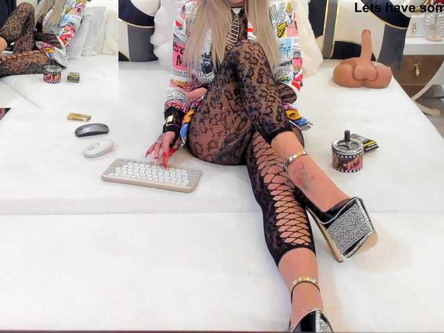 hotred69xxx's BongaCams show and profile