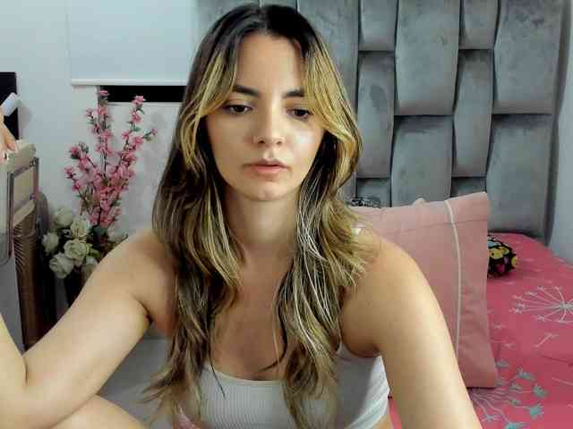 miah-baby webcam