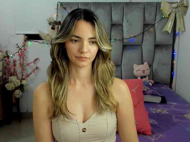 free voyeur webcam Miah-baby