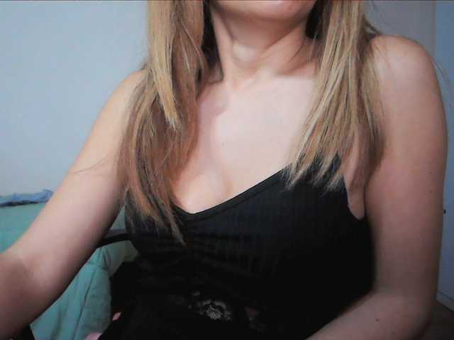 slady-pretty's BongaCams show and profile