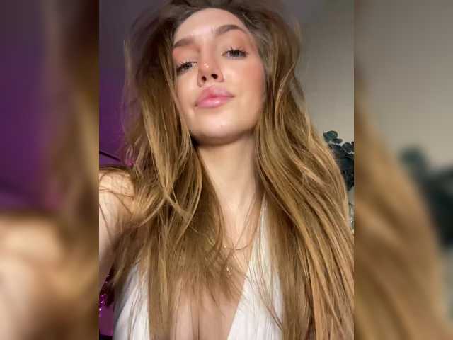 Kyrymi's BongaCams show and profile