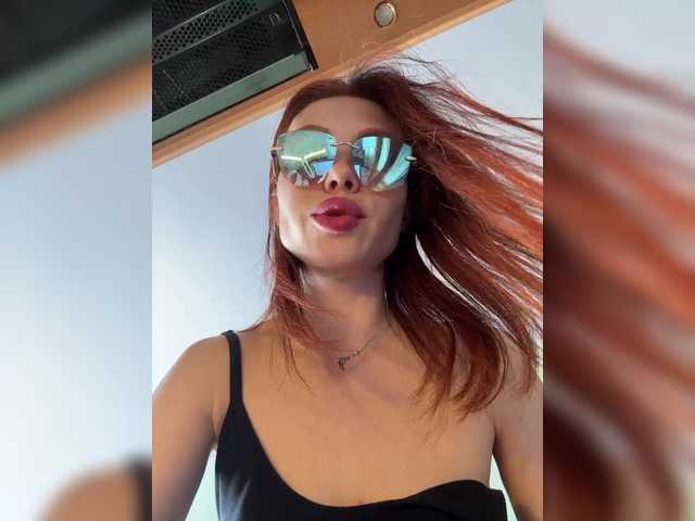 Magic-Alice's BongaCams show and profile