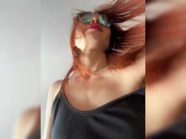 Magic-Alice's BongaCams show and profile