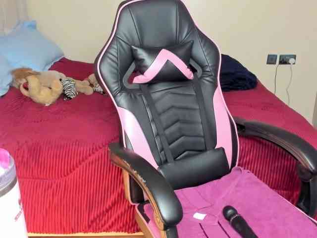 Trizzytariaa webcam