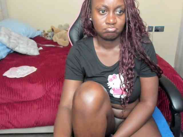 Trizzytariaa webcam