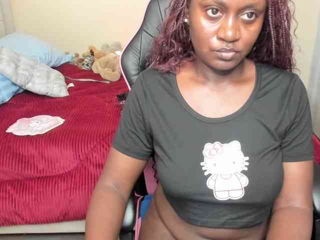 Trizzytariaa webcam