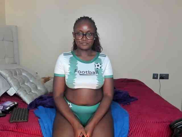 Trizzytariaa webcam