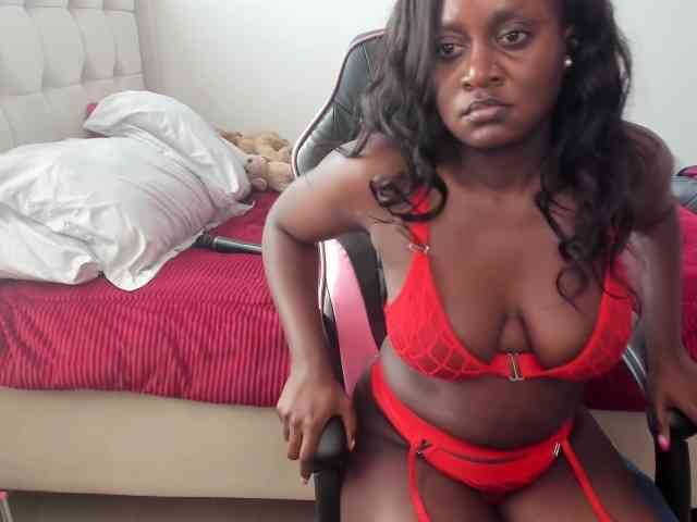 Trizzytariaa webcam