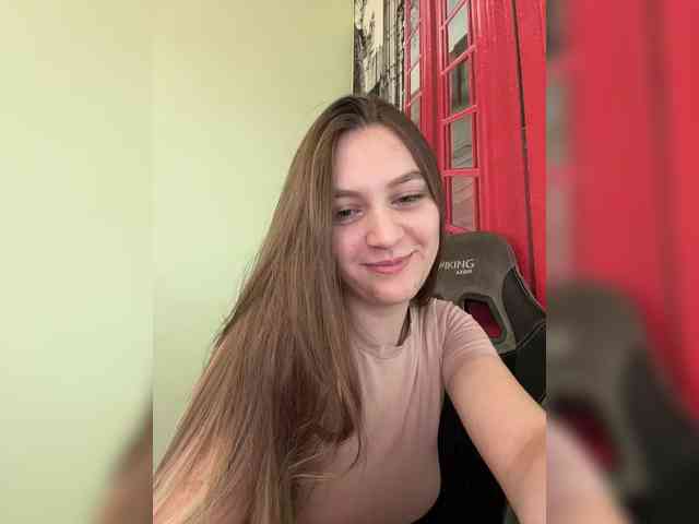 CyrilaPuff webcam