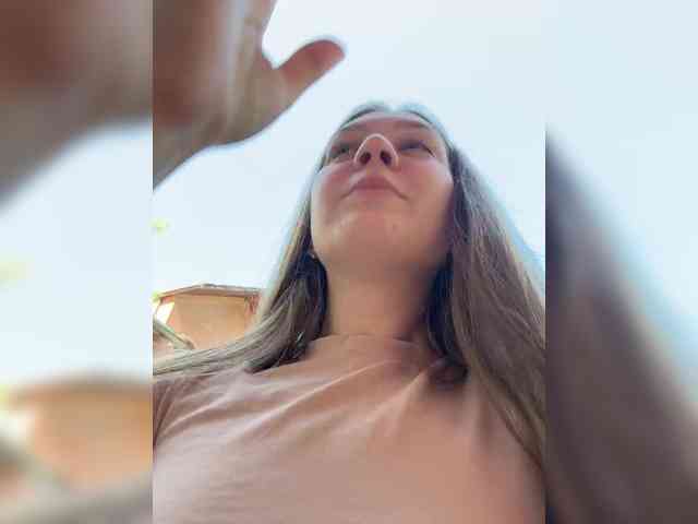 CyrilaPuff webcam