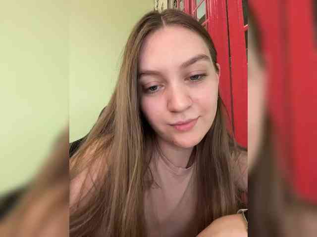 CyrilaPuff webcam