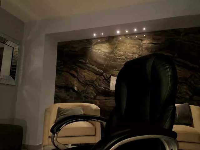 SophieBarnett's BongaCams show and profile