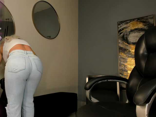 SophieBarnett's BongaCams show and profile