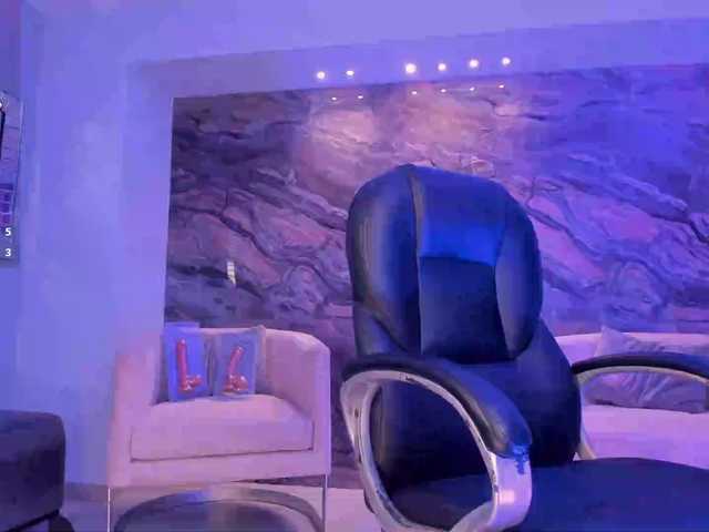 SophieBarnett's BongaCams show and profile