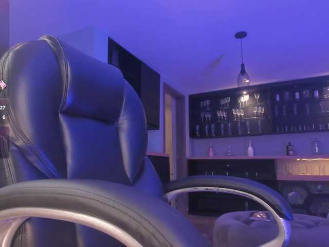 SophieBarnett webcam