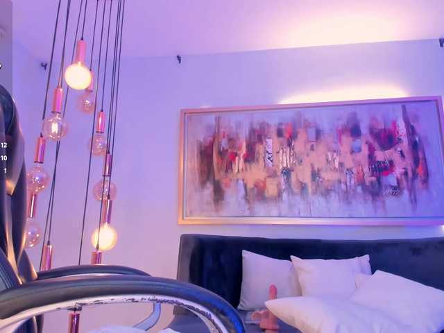 SophieBarnett's BongaCams show and profile