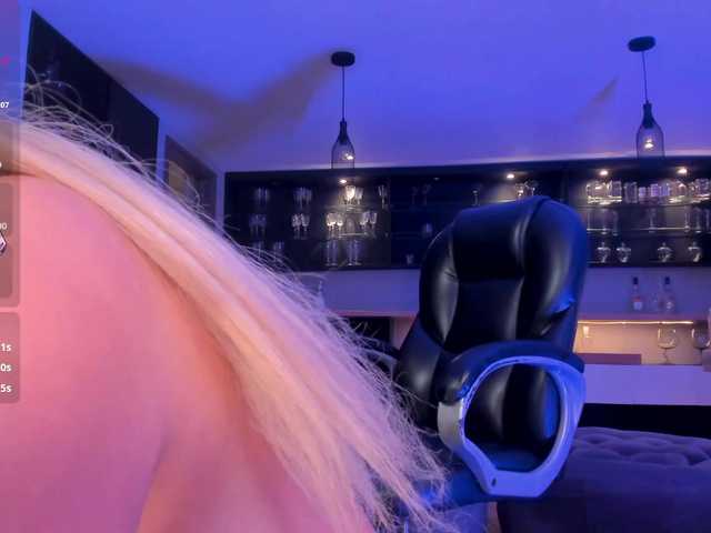 SophieBarnett's BongaCams show and profile