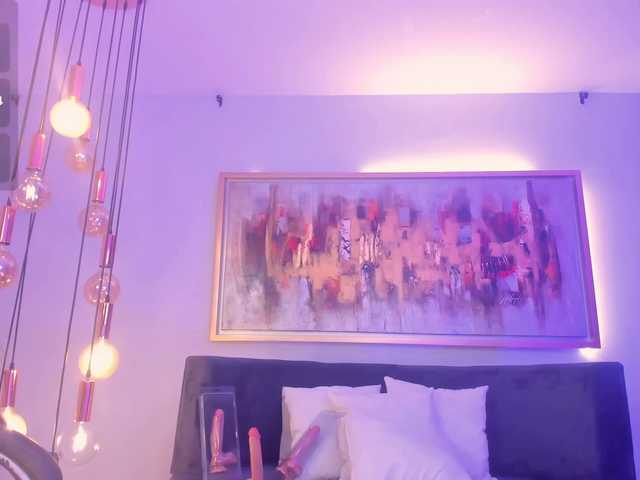 SophieBarnett's BongaCams show and profile