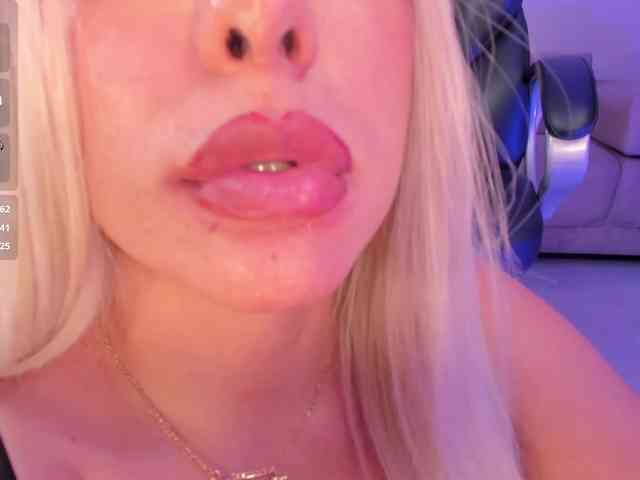 SophieBarnett Live Webcam on BongaCams