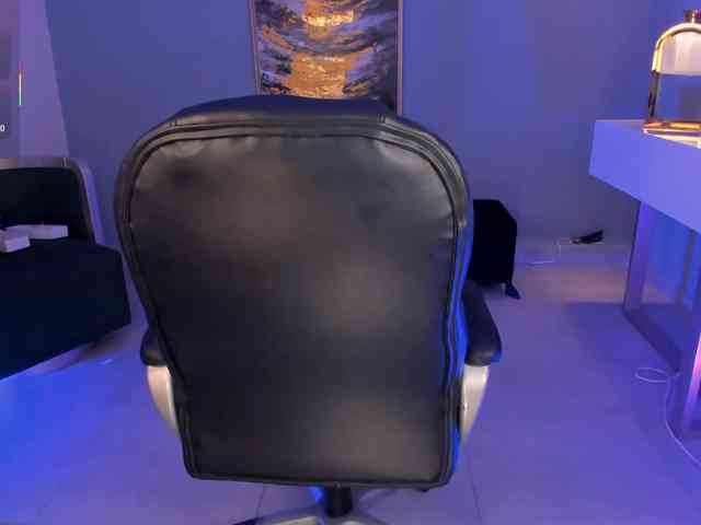 SophieBarnett webcam