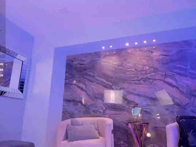 SophieBarnett webcam