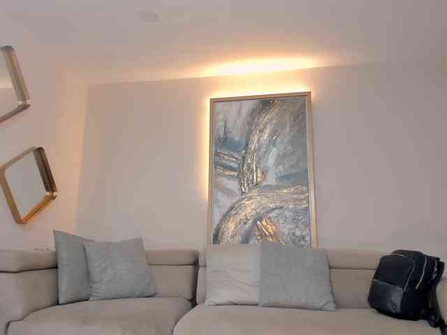 SophieBarnett webcam