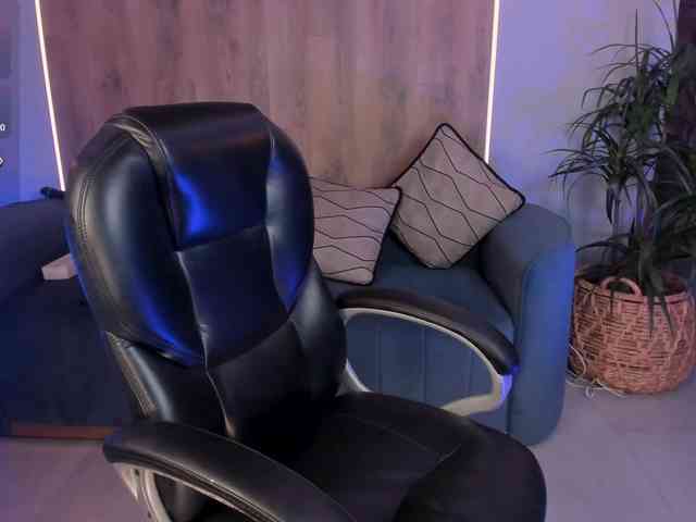 SophieBarnett webcam