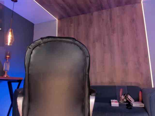 SophieBarnett webcam