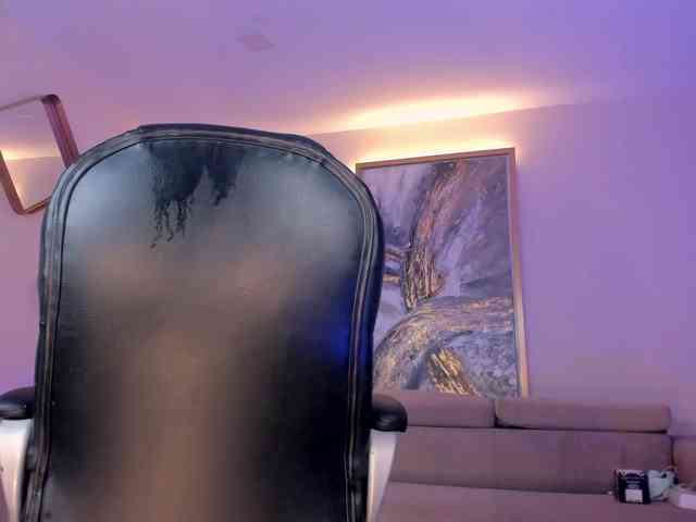 SophieBarnett webcam