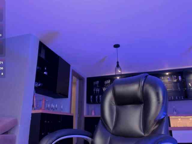 SophieBarnett webcam