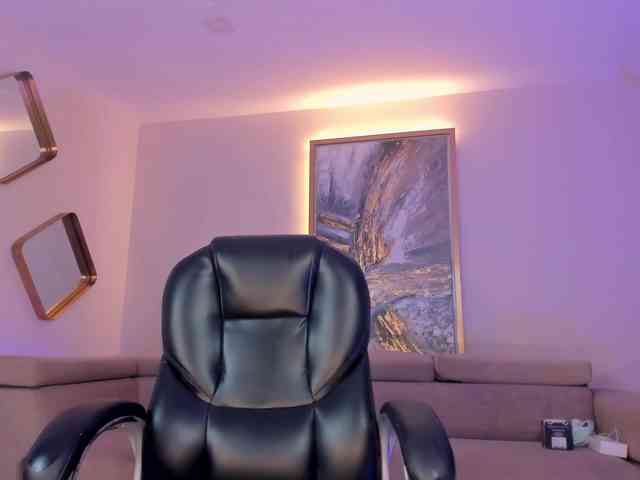 SophieBarnett webcam