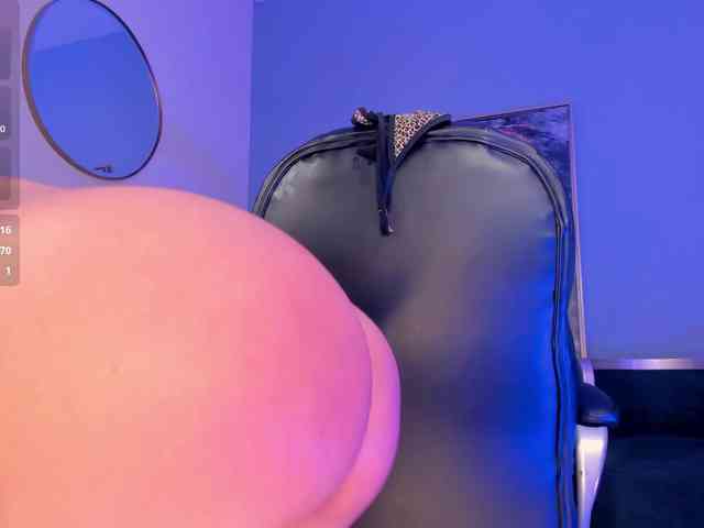 SophieBarnett webcam