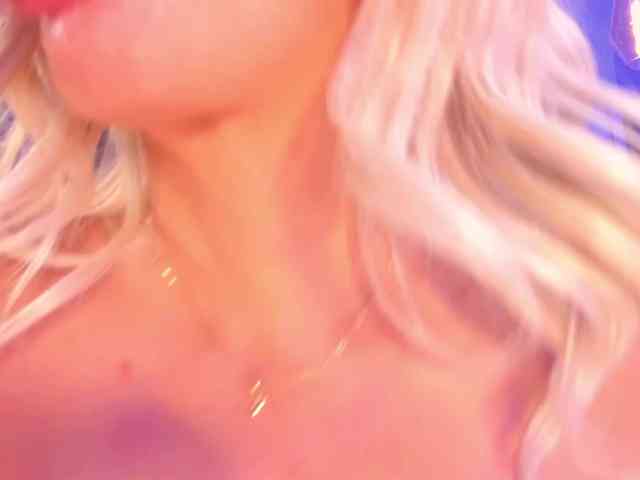 SophieBarnett webcam