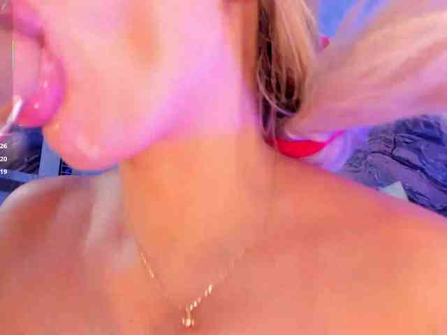 SophieBarnett webcam