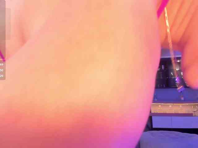 SophieBarnett webcam