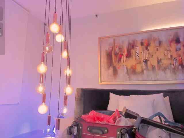 SophieBarnett webcam