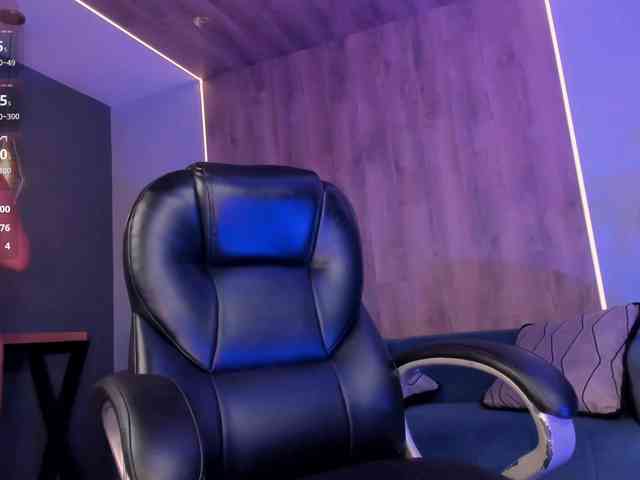 SophieBarnett webcam