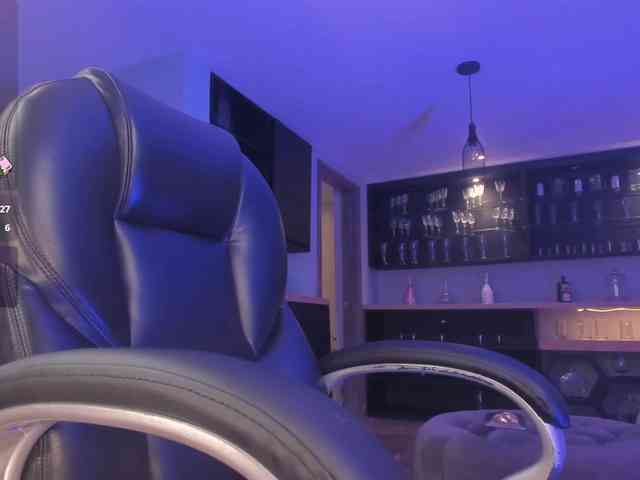 SophieBarnett webcam