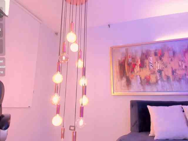 SophieBarnett webcam