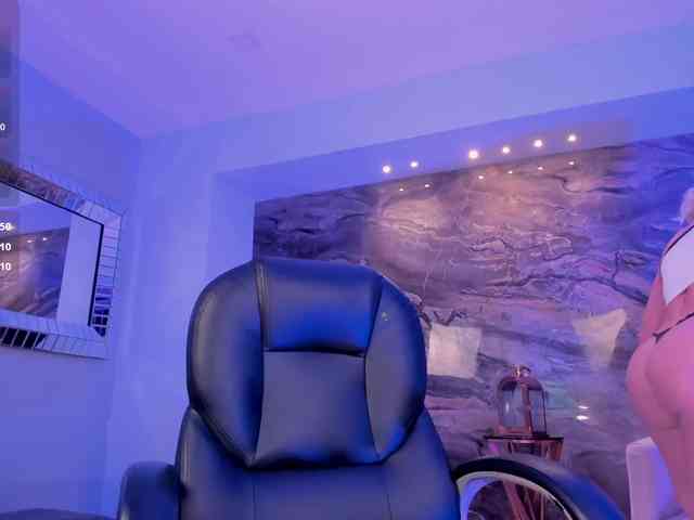 SophieBarnett Live Webcam on BongaCams