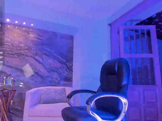 SophieBarnett webcam