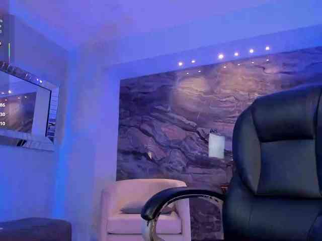 SophieBarnett webcam