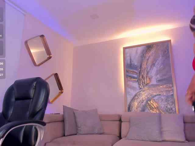 SophieBarnett webcam