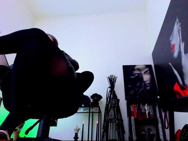 Mistress-Marilyn's BongaCams show and profile