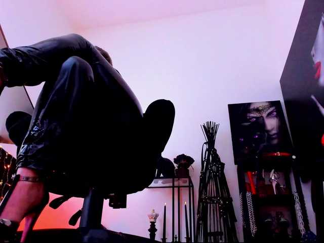 Mistress-Marilyn's BongaCams show and profile