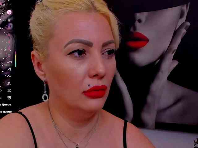 Mistress-Marilyn webcam