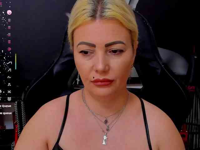 Mistress-Marilyn webcam