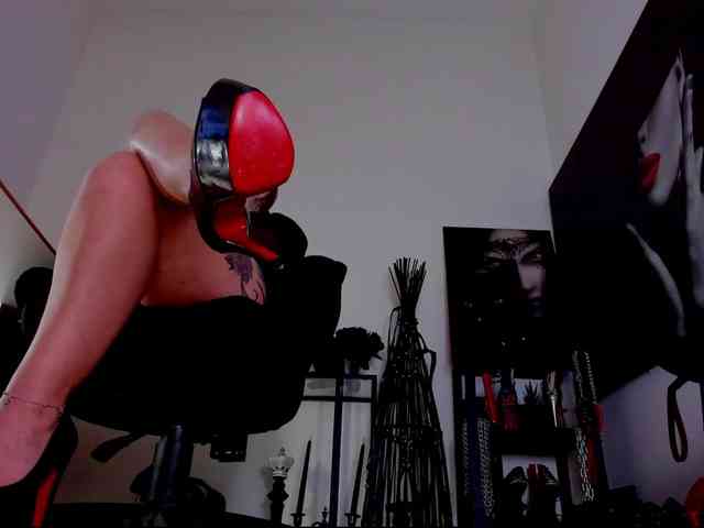 Mistress-Demi webcam