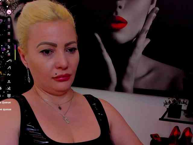 Mistress-Marilyn webcam